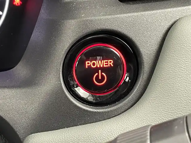ホンダ ヴェゼル ハイブリッド e:HEV X HuNTパッケージ 埼玉県 2025(令7)年 0.3万km 青 純正ナビ（Bluetooth/CD/DVD/AM/FM）/フルセグTV/バックカメラ/レーダークルーズコントロール/横滑り防止装置/盗難防止装置/ダウンヒルアシストコントロール/衝突軽減システム/LEDヘッドライト/パドルシフト/ETC/ドライブレコーダー/スマートキー