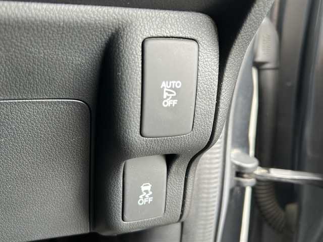 ホンダ Ｎ ＢＯＸ カスタム G ターボ Lパッケージ 山形県 2017(平29)年 6.5万km シャイニンググレーM 4WD/ホンダセーフティセンス/社外SDナビ/（Bluetooth/CD/DVD/ワンセグ)/両側パワースライドドア/ステアリングスイッチ/DN席シートヒーター/ハーフレザー/パドルシフト/ビルトインETC/ドライブレコーダー/純正アルミホイール/純正フロアマット/オートライト/電動格納ミラー/ウィンカーミラー/スマートキー/ドアバイザー