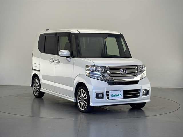 ホンダ Ｎ ＢＯＸ カスタム ターボ SSパッケージ 長野県 2016(平28)年 5.9万km プレミアムホワイトパールⅡ 4WD/ターボ/純正ナビ　VXM-165VPi/(フルセグ/Bluetooth/CD/DVD）/バックカメラ/両側電動スライドドア/ビルトインETC/前席シートヒーター/前方ドラレコ/ハーフレザーシート/CTBA/クルーズコントロール/キセノンヘッドライト/オートライト/フォグライト/ステアリングスイッチ/パドルシフト/2列目サンシェード/後席ドリンクホルダー/スマートキー