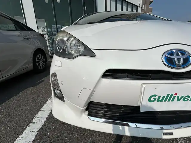 トヨタ アクア G 長崎県 2012(平24)年 7.2万km ライムホワイトパールクリスタルシャイン 純正ナビ（BT/AM/FM/TV/CD/DVD)/バックカメラ/ドラレコ前後/ＥＴＣ/シートヒーター前席/純正フロアマット/純正アルミ/コーナーセンサー前後/車両接近通報装置/ｎａｎｏｅ/スペアキー