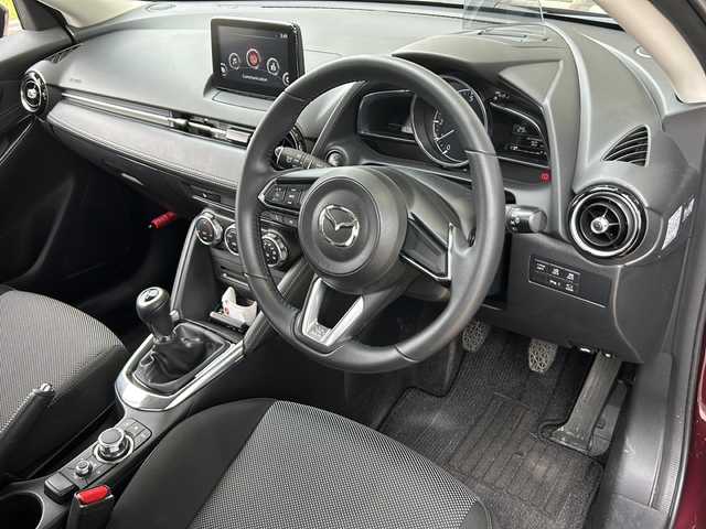 マツダ デミオ 13S ツーリング 静岡県 2018(平30)年 3.9万km ディープクリムゾンマイカ シティーブレーキサポート/・レーンキープアシスト/・ロードサインアシスト/・ブラインドスポットモニター/・ドライバーアテンションアラート/純正メーカーナビ/・フルセグTV/・CD/DVD/Bluetooth/ラジオ/主要装備/・全方位カメラ/・ステアリングスイッチ/・アイドリングストップ/・オートライト/・プッシュスタート/・スマートキー/・シートヒーター
