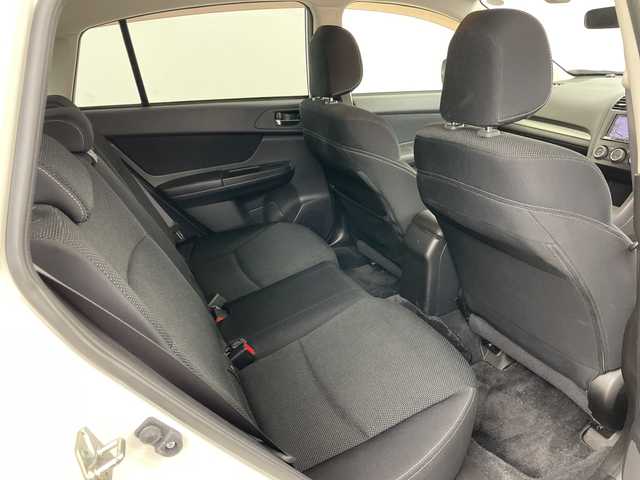 スバル インプレッサ ＸＶ 2．0i－L アイサイト 道央・札幌 2013(平25)年 8.4万km サテンホワイトパール ・ワンオーナー/・4WD/・社外ナビ&TV&CD&DVD&BT/・バックカメラ/・アイサイトVer2/・クルーズコントロール/・運転席パワーシート/・ETC/・HIDヘッドライト/・オートライト/・社外AW付スタッドレス積込