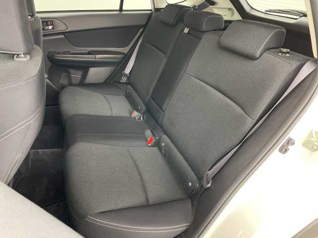 スバル インプレッサ ＸＶ 2．0i－L アイサイト 道央・札幌 2013(平25)年 8.4万km サテンホワイトパール ・ワンオーナー/・4WD/・社外ナビ&TV&CD&DVD&BT/・バックカメラ/・アイサイトVer2/・クルーズコントロール/・運転席パワーシート/・ETC/・HIDヘッドライト/・オートライト/・社外AW付スタッドレス積込