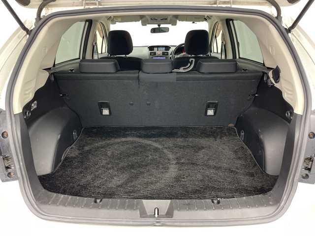 スバル インプレッサ ＸＶ 2．0i－L アイサイト 道央・札幌 2013(平25)年 8.4万km サテンホワイトパール ・ワンオーナー/・4WD/・社外ナビ&TV&CD&DVD&BT/・バックカメラ/・アイサイトVer2/・クルーズコントロール/・運転席パワーシート/・ETC/・HIDヘッドライト/・オートライト/・社外AW付スタッドレス積込