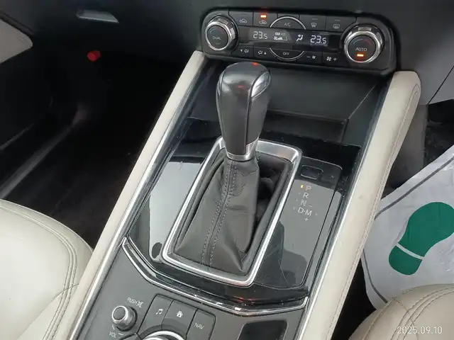 マツダ ＣＸ－５ XD Lパッケージ 愛知県 2017(平29)年 5.1万km ソウルレッドクリスタルM 8インチマツダコネクトナビ/　　・Bluetooth対応/バックカメラ/サイドカメラ（左側）/ヘッドアップディスプレイ/ビルトインETC/ドライブレコーダー/革巻きステアリング/ステアリングリモコン/ステアリングヒーター/本革シート/パワーシート（前席）/シートヒーター（全席）/パワーバックドア/スマートシティブレーキシステム/ダイナミックスタビリティコントロールシステム/レーダークルーズコントロール/アダプティブLEDヘッドライト/レーンキープアシスト/ブラインドスポットモニター/フォグランプ/純正19インチアルミホイール