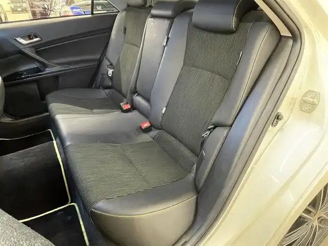 トヨタ マークＸ 250G Four イエロー 道央・札幌 2015(平27)年 16.7万km ホワイトパールクリスタルシャイン ・4WD/・社外SDナビ/CD・DVD・BT・USB/・フルセグTV/・車外カメラ（バック・フロント）/・ミュージックサーバー/・ミュージックプレイヤー接続/・社外AW付冬タイヤ積み込み/・寒冷地仕様/・ビルトインＥＴＣ/・クルーズコントロール/・パワーシート（D/N席）/・純正フロアマット/・カーテンエアバッグ/・ドライブレコーダー/・電動格納ミラー/・カーテシランプ/・フォグランプ/・スマートキー/・エンジンスタートボタン