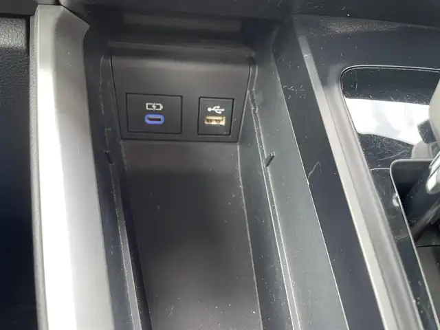 トヨタ ノア S－G 福岡県 2022(令4)年 2.3万km ホワイトパールクリスタルシャイン トヨタセーフティーセンス/コーナーセンサー/レーンキープアシスト/ドラレコ前後/バックカメラ/BT/フルセグTV/メーカーオプションナビ10.5インチ/CD/USB/純正フロアマット/純正アルミホイール/プッシュスタート/スマートキー/オートハイビーム/クルコン/LEDヘッド/ワンオーナー