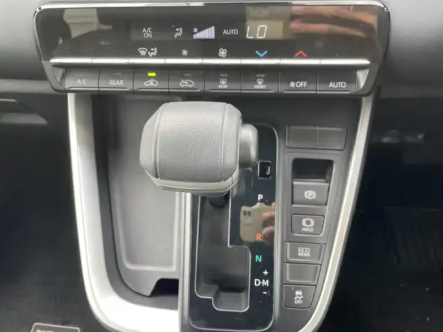 トヨタ ノア S－G 福岡県 2022(令4)年 2.3万km ホワイトパールクリスタルシャイン トヨタセーフティーセンス/コーナーセンサー/レーンキープアシスト/ドラレコ前後/バックカメラ/BT/フルセグTV/メーカーオプションナビ10.5インチ/CD/USB/純正フロアマット/純正アルミホイール/プッシュスタート/スマートキー/オートハイビーム/クルコン/LEDヘッド/ワンオーナー