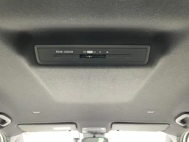 トヨタ ノア S－G 福岡県 2022(令4)年 2.3万km ホワイトパールクリスタルシャイン トヨタセーフティーセンス/コーナーセンサー/レーンキープアシスト/ドラレコ前後/バックカメラ/BT/フルセグTV/メーカーオプションナビ10.5インチ/CD/USB/純正フロアマット/純正アルミホイール/プッシュスタート/スマートキー/オートハイビーム/クルコン/LEDヘッド/ワンオーナー