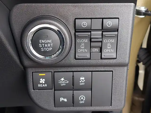 ダイハツ アトレー バン RS 東京都 2022(令4)年 0.1千km オフビートカーキM キャンピング仕様/家具・水道・給排水タンク/外部電源/ベットキット/タープテント付/純正ディスプレイオーディオ/AppleCarplay/androidauto/バックカメラ/両側パワースライド/前後ドライブレコーダー/ビルトインＥＴＣ/ラバーマット/LEDヘッドライト/フォグ/ルーフキャリア