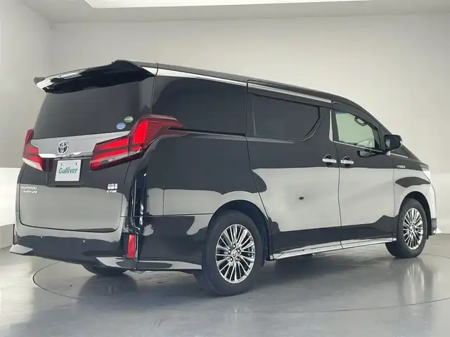 トヨタ アルファードハイブリット エグゼクティブ ラウンジ S 愛知県 2020(令2)年 4.8万km ブラック メーカーナビ/ムーンツインルーフ/JBLプレミアムサウンド/リヤエンターテイメント/HDMI/AC100V電源/ワイヤレス充電/アラウンドビューモニター/ブラインドスポットモニター/デジタルインナーミラー/パーキングアシスト/ベンチレーション/黒レザーシート/トヨタセーフティセンス/パワーバックドア/ステアリングヒーター/ナノイー/Miracast/両側パワースライドドア/パワーシート/LEDオートライト/フォグランプ/純正アルミホイール/フルセグTV/DVD/ETC2.0/前後ドライブレコーダー/純正フロアマット/衝突被害軽減ブレーキ/カーテンエアバック/コーナーセンサー/禁煙車