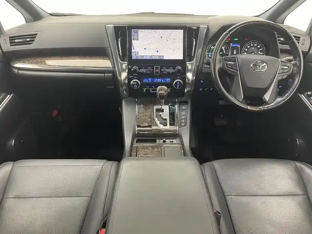 トヨタ アルファードハイブリット エグゼクティブ ラウンジ S 愛知県 2020(令2)年 4.8万km ブラック メーカーナビ/ムーンツインルーフ/JBLプレミアムサウンド/リヤエンターテイメント/HDMI/AC100V電源/ワイヤレス充電/アラウンドビューモニター/ブラインドスポットモニター/デジタルインナーミラー/パーキングアシスト/ベンチレーション/黒レザーシート/トヨタセーフティセンス/パワーバックドア/ステアリングヒーター/ナノイー/Miracast/両側パワースライドドア/パワーシート/LEDオートライト/フォグランプ/純正アルミホイール/フルセグTV/DVD/ETC2.0/前後ドライブレコーダー/純正フロアマット/衝突被害軽減ブレーキ/カーテンエアバック/コーナーセンサー/禁煙車