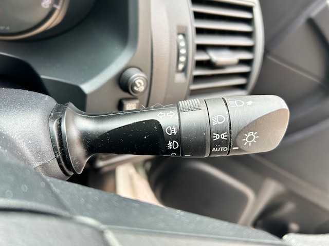 トヨタ ランドクルーザー プラド TX 東京都 2018(平30)年 2.5万km ホワイトパールクリスタルシャイン ワンオーナー/社外ナビ　CN-F1XD/　＜フルセグTV/DVD/Blu-ray/CD/Bluetooth/SD＞/バックカメラ/ETC/レーダークルーズ/レーンディパーチャーアラート/プリクラッシュセーフティ/コーナーセンサー/社外レーダー/ルーフレール/スタッドレスタイヤ4本車載/純正フロアマット/ドアバイザー/スペアキー/取扱説明書/保証書