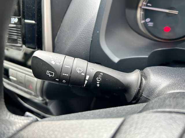 トヨタ ランドクルーザー プラド TX 東京都 2018(平30)年 2.5万km ホワイトパールクリスタルシャイン ワンオーナー/社外ナビ　CN-F1XD/　＜フルセグTV/DVD/Blu-ray/CD/Bluetooth/SD＞/バックカメラ/ETC/レーダークルーズ/レーンディパーチャーアラート/プリクラッシュセーフティ/コーナーセンサー/社外レーダー/ルーフレール/スタッドレスタイヤ4本車載/純正フロアマット/ドアバイザー/スペアキー/取扱説明書/保証書