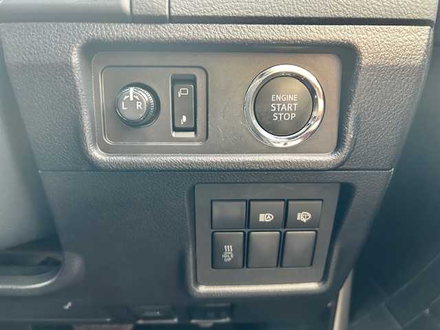 トヨタ ランドクルーザー プラド TX 東京都 2018(平30)年 2.5万km ホワイトパールクリスタルシャイン ワンオーナー/社外ナビ　CN-F1XD/　＜フルセグTV/DVD/Blu-ray/CD/Bluetooth/SD＞/バックカメラ/ETC/レーダークルーズ/レーンディパーチャーアラート/プリクラッシュセーフティ/コーナーセンサー/社外レーダー/ルーフレール/スタッドレスタイヤ4本車載/純正フロアマット/ドアバイザー/スペアキー/取扱説明書/保証書