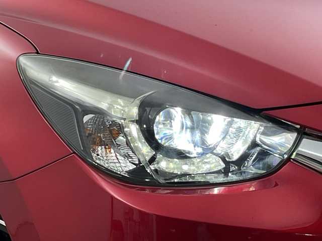 マツダ デミオ XD ツーリング 新潟県 2016(平28)年 5万km ソウルレッドプレミアムメタリック マツダコネクトナビ/　フルセグTV/Bluetooth/CD/DVD/衝突被害軽減ブレーキ/クルーズコントロール/前席シートヒーター/前後ドライブレコーダー/バックモニター/ビルトインETC/LEDヘッドライト/アイドリングストップ/横滑り防止装置/パドルシフト/レザーステアリング/ステアリングスイッチ/オートライト/純正16インチアルミホイール/スマートキー/純正フロアマット