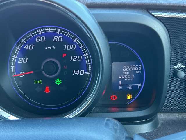 ホンダ Ｎ ＯＮＥ プレミアム 富山県 2015(平27)年 2.3万km プレミアムディープロッソパール 禁煙車/純正ナビ/TV　BLUETOOTH　ＤＶＤ再生機能有/衝突被害軽減システム/ＢＳＭ/バックカメラ/フォグランプ/プッシュスタート/スマートキー/純正フロアマット/純正アルミホイール/ベンチシート/ドアバイザー