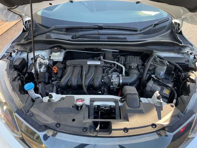 ホンダ ヴェゼル ハイブリッド X ホンダセンシング 茨城県 2016(平28)年 8.9万km ホワイトオーキッドパール 純正ナビ　/-TV/BT/AM/FM/衝突軽減システム　/バックカメラ　/ＬＥＤヘッドライト　/パドルシフト　/ドライブレコーダー　/レーダークルーズコントロール/純正16インチアルミホイール/電動格納ミラー　/アイドリングストップ　/ＥＴＣ　/プッシュスタート