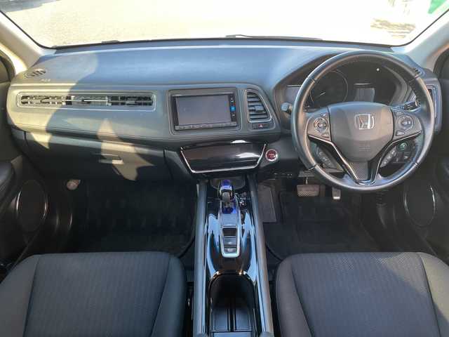 ホンダ ヴェゼル ハイブリッド X ホンダセンシング 茨城県 2016(平28)年 8.9万km ホワイトオーキッドパール 純正ナビ　/-TV/BT/AM/FM/衝突軽減システム　/バックカメラ　/ＬＥＤヘッドライト　/パドルシフト　/ドライブレコーダー　/レーダークルーズコントロール/純正16インチアルミホイール/電動格納ミラー　/アイドリングストップ　/ＥＴＣ　/プッシュスタート