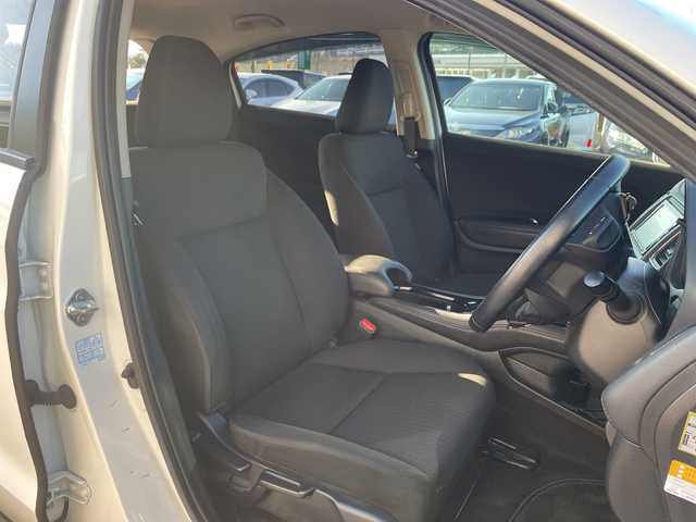 ホンダ ヴェゼル ハイブリッド X ホンダセンシング 茨城県 2016(平28)年 8.9万km ホワイトオーキッドパール 純正ナビ　/-TV/BT/AM/FM/衝突軽減システム　/バックカメラ　/ＬＥＤヘッドライト　/パドルシフト　/ドライブレコーダー　/レーダークルーズコントロール/純正16インチアルミホイール/電動格納ミラー　/アイドリングストップ　/ＥＴＣ　/プッシュスタート