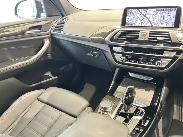 ＢＭＷ Ｘ３ xDrive20d Mスポーツ 福岡県 2020(令2)年 4.6万km サファイアブラックP ハイラインＰＫＧ　/ＨＵＤ　/純正ＯＰ２０ＡＷ　/ヴァーネスカ黒革シート　/全席シートヒーター　/純正ナビ　/フルセグＴＶ　/３６０°カメラ　/ワイヤレス充電　/ＡＣＣ　/ＢＳＭ　/レーンキープ　/パワーバックドア　/ＥＴＣ