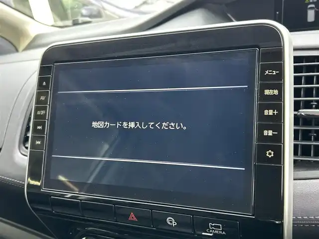 日産 セレナ ハイウェイスター V 和歌山県 2020(令2)年 1.8万km ブリリアントホワイトパール 純正9インチナビ/Bluetooth/フルセグＴＶ/アラウンドビューモニター/ステアリングスイッチ/プロパイロット/両側パワースライドドア/前後ドライブレコーダー/パーキングアシスト/ブラインドスポットモニター/ＥＴＣ２．０/ＬＥＤヘッドライト/フォグランプ/エマージェンシーブレーキ/踏み間違い防止装置/LEDライト/フォグランプ/レーンキープアシスト/マット・バイザー/純正16インチアルミホイール/横滑り防止装置