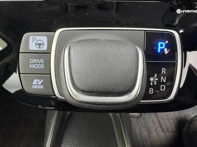 トヨタ アクア Z 愛知県 2021(令3)年 5.5万km ブラックマイカ １０．５インチディスプレイオーディオ　/(Bluetooth）/レーダークルーズコントロール　/パノラミックビューモニター　/コーナーセンサー　/衝突軽減システム　/レーンキープアシスト　/ブラインドスポットモニター　/パーキングアシスト　/ヘッドアップディスプレイ　/ＥＴＣ２．０　/ドライブレコーダー/純正AW/スペアキー