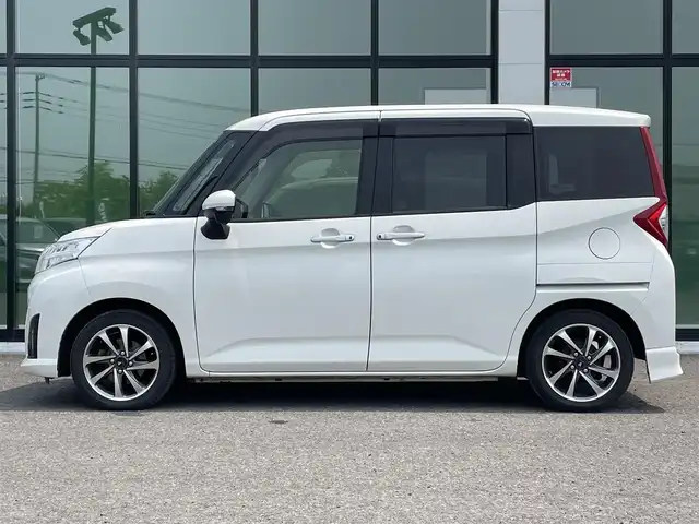 トヨタ ルーミー G 道央・札幌 2019(平31)年 7.6万km パールホワイトⅢ 4WD/社外メモリナビ/FM/AM/CD/DVD/BT/フルセグTV/プリクラッシュセーフティ/クルーズコントロール/クリアランスソナー/オートハイビーム/ワイパーデアイサー/ステアリングスイッチ/バックカメラ/両側パワースライドドア/純正エンジンスターター/ETC/スマートキー/プッシュスタート/冬タイヤAW付積込/165/65R14 2018年3mm