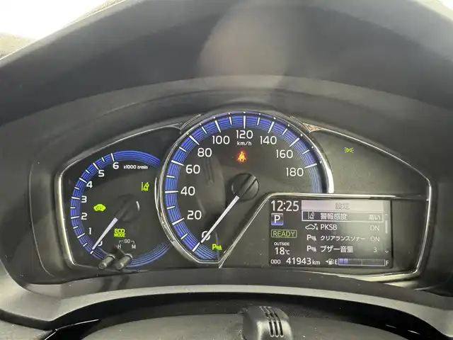 トヨタ カローラ フィールダー ハイブリッドG ダブルバイビー 愛知県 2017(平29)年 4.2万km ブラッキッシュアゲハガラスフレーク 純正ナビ/（フルセグ／ＢＴ／ＣＤ／ＤＶＤ）　/クルーズコントロール/バックカメラ/衝突被害軽減システム/レーンキープアシスト/コーナーセンサー/ハーフレザー　/ドアバイザー/ＥＴＣ２．０/純正ＡＷ/オートライト