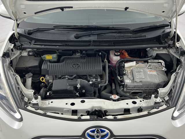 トヨタ シエンタ ハイブリッド G クエロ 愛知県 2018(平30)年 4.7万km ホワイトパールクリスタルシャイン 純正7インチナビ(NSZT-W66T)/フルセグ/ＣＤ/ＤＶＤ/Ｂｌｕｅｔｏｏｔｈ　/ビルトインＥＴＣ2.0/バックカメラ　/純正ドライブレコーダー　/両側電動スライドドア　/衝突軽減ブレーキ　/レーンキープアシスト　/ＬＥＤヘッドライト　/フォグランプ/オートライト　/オートハイビーム/シートヒーター