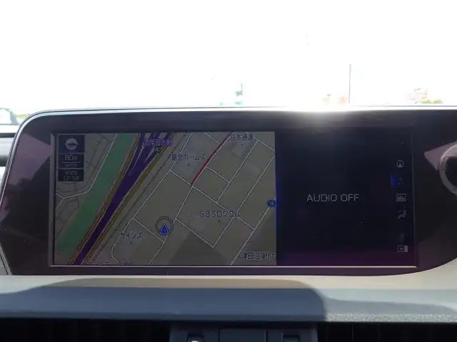 レクサス ＥＳ 300h Fスポーツ 千葉県 2020(令2)年 5.5万km グラファイトブラックガラスフレーク Lexus Safety System+/・プリクラッシュセーフティ/・レーンディパーチャーアラート/・オートハイビーム/・レーダークルーズコントロール/・ブラインドスポットモニター/ヘッドアップディスプレイ/ムーンルーフ/パワートランクリッド/ブラックレザーシート/前席パワーシート/エアシート/シートヒーター/純正SDナビ/地デジTV/【DVD/CD再生機能　Bluetooth接続】/パノラミックビューモニター/リバース連動ドアミラー（左/右）/革巻きステアリング/ステアリングスイッチ/パドルシフト/ETC（2.0）/LEDヘッドライト/フォグライト/ウインカーミラー/クリアランスソナー/純正19インチアルミホイル/サイド/カーテンエアバッグ/スマートキー