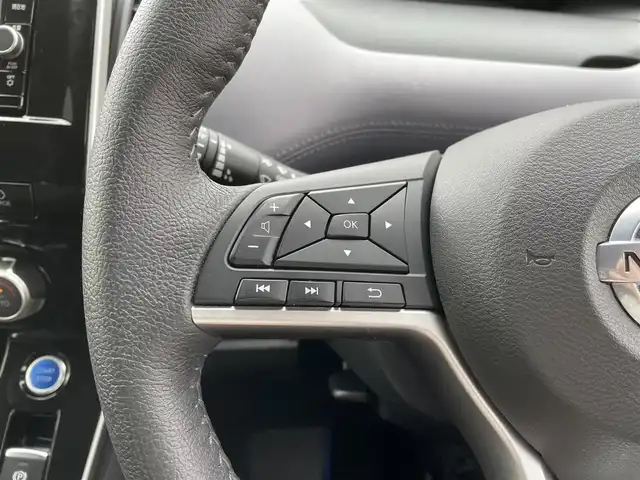 日産 セレナ e－パワー ハイウェイスター V 佐賀県 2020(令2)年 3.2万km ダイヤモンドブラック 7人乗り/プロパイロット/エマージェンシーブレーキ/インテリジェントクルーズコントロール/インテリジェントパーキングアシスト/車線逸脱警報/車線逸脱防止支援/側方支援/後側方支援/前後ソナー/純正SDナビ/・バックカメラ/・フルセグTV/BT/CD/DVD/12インチフリップダウンモニター/両側パワースライドドア/前席シートヒーター/純正16インチAW/LEDヘッドライト/オートライト/プッシュスタート/電動パーキングスイッチ/ETC/電動格納ミラー/ドアバイザー/ISOFIX/エアバックW/カーテン/スペアキー×１