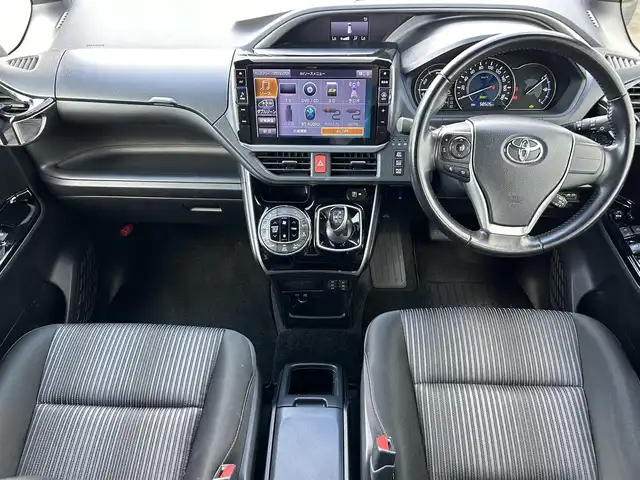 トヨタ ヴォクシー ハイブリッド ZS 煌 奈良県 2018(平30)年 5.9万km ホワイトパールクリスタルシャイン モデリスタフルエアロ /アルパインナビ　/(HDMI/DVD/CD/USB)/フルセグＴＶ　/バックカメラ　/ＥＴＣ　/レーダークルーズコントロール　/衝突被害軽減システム /前席シートヒーター /両側パワースライドドア /リアサンシェード