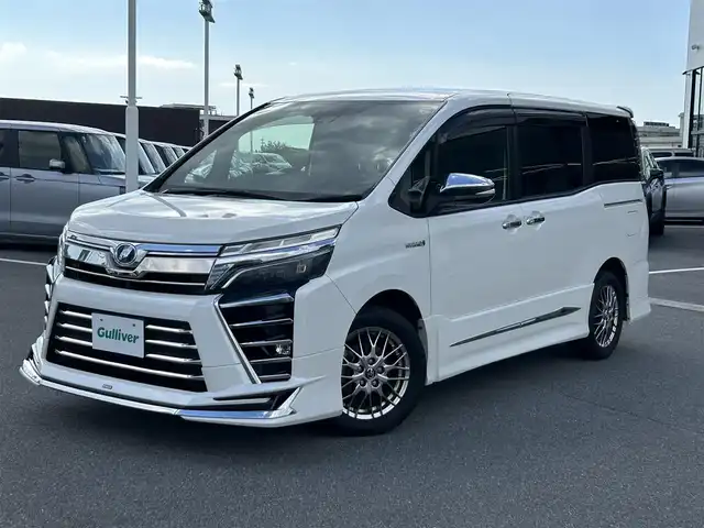 トヨタ ヴォクシー ハイブリッド ZS 煌 奈良県 2018(平30)年 5.9万km ホワイトパールクリスタルシャイン モデリスタフルエアロ /アルパインナビ　/(HDMI/DVD/CD/USB)/フルセグＴＶ　/バックカメラ　/ＥＴＣ　/レーダークルーズコントロール　/衝突被害軽減システム /前席シートヒーター /両側パワースライドドア /リアサンシェード