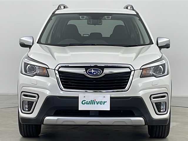 スバル フォレスター ハイブリッド アドバンス 道央・札幌 2020(令2)年 5万km クリスタルホワイトP ・4WD/・寒冷地仕様/・純正SDナビ&フルセグ&CD&DVD&BT/・アイサイトVer3/・プリクラッシュセーフティ/・前後誤発進抑制/・ブラインドスポットモニター/・レーンキープアシスト/・クルーズコントロール/・DIATONE SOUND/・デジタルインナーミラー/・ドライバーモニタリングシステム/・パワーバックドア/・バックカメラ/・フロントカメラ/・サイドカメラ/・シートヒーター/・パワーシート/・メモリーシート/・ハーフレザーシート/・ハンドルヒーター/・革巻きステアリング/・ステアリングスイッチ/・純正ドライブレコーダー/・ビルトインETC/・フロントワイパーデアイサー/・ミラーヒーター/・オートライト/・LEDヘッドライト/・LEDフォグ/・e-BOXER/・X MODE/・ルーフレール/・スペアキー/・スマートキー/・プッシュスタート/・アイドリングストップ/・横滑り防止