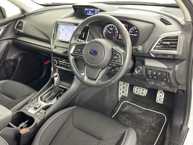 スバル フォレスター ハイブリッド アドバンス 道央・札幌 2020(令2)年 5万km クリスタルホワイトP ・4WD/・寒冷地仕様/・純正SDナビ&フルセグ&CD&DVD&BT/・アイサイトVer3/・プリクラッシュセーフティ/・前後誤発進抑制/・ブラインドスポットモニター/・レーンキープアシスト/・クルーズコントロール/・DIATONE SOUND/・デジタルインナーミラー/・ドライバーモニタリングシステム/・パワーバックドア/・バックカメラ/・フロントカメラ/・サイドカメラ/・シートヒーター/・パワーシート/・メモリーシート/・ハーフレザーシート/・ハンドルヒーター/・革巻きステアリング/・ステアリングスイッチ/・純正ドライブレコーダー/・ビルトインETC/・フロントワイパーデアイサー/・ミラーヒーター/・オートライト/・LEDヘッドライト/・LEDフォグ/・e-BOXER/・X MODE/・ルーフレール/・スペアキー/・スマートキー/・プッシュスタート/・アイドリングストップ/・横滑り防止