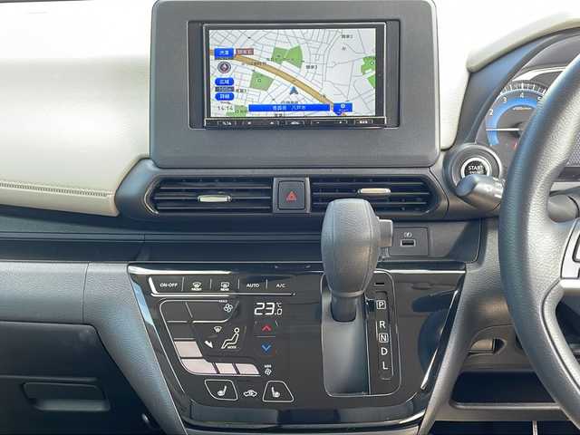 日産 デイズ X 青森県 2023(令5)年 1.2万km ホワイトパール 4WD/社外SDナビ/Bluetooth・AUX・FM・AM/バックカメラ/前席シートヒーター/衝突軽減ブレーキ/レーンキープアシスト/前後コーナーセンサー/サイドカーテンエアバック/ETC/純正14インチアルミホイール/スマートキー/プッシュスタート/アイドリングストップ