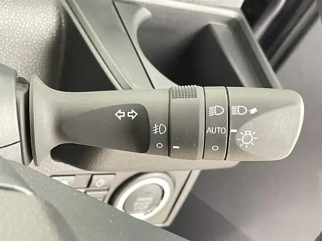 ダイハツ タント カスタム X 千葉県 2023(令5)年 0.7万km クールバイオレットクリスタルシャイン 禁煙車/両側電動ドア/スマートアシスト/・先行車発進システム/・車線逸脱警報システム/・レーンキープアシスト/・コーナーセンサー/純正メモリナビ/・型番：NMZK-W73D/・CD/DVD/USB/Bluetooth/フルセグTV/・TVキャンセラー/・バックカメラ/・ビルトインETC/ハーフレザーシート/・DNシートヒーター/ステアリングスイッチ/電子パーキング/・ブレーキホールド/純正フロアマット/純正ドアバイザー/純正15インチAW/オートライト/・LEDヘッドライト/・LEDフォグランプ
