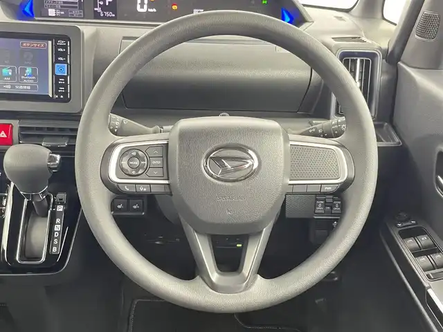 ダイハツ タント カスタム X 千葉県 2023(令5)年 0.7万km クールバイオレットクリスタルシャイン 禁煙車/両側電動ドア/スマートアシスト/・先行車発進システム/・車線逸脱警報システム/・レーンキープアシスト/・コーナーセンサー/純正メモリナビ/・型番：NMZK-W73D/・CD/DVD/USB/Bluetooth/フルセグTV/・TVキャンセラー/・バックカメラ/・ビルトインETC/ハーフレザーシート/・DNシートヒーター/ステアリングスイッチ/電子パーキング/・ブレーキホールド/純正フロアマット/純正ドアバイザー/純正15インチAW/オートライト/・LEDヘッドライト/・LEDフォグランプ