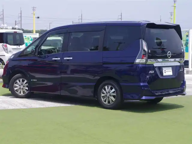 日産 セレナ e－パワー ハイウェイスター V 千葉県 2019(平31)年 5.2万km アズライトブルー エマージェンシーブレーキ/プロパイロット/インテリジェントクルーズコントロール/インテリジェントルームミラー/ハンズフリー両側パワースライドドア/9インチ純正SDナビ/地デジTV/【DVD/CD再生機能　Bluetooth接続】/アラウンドビューモニター/ドライブレコーダー（DJ4-D）/社外レーダー（VA-02R）/革巻きステアリング/ステアリングスイッチ/ETC/LEDヘッドライト/ウインカーミラー/コーナーセンサー/純正15インチアルミホイル/サイド/カーテンエアバッグ/インテリジェントキー