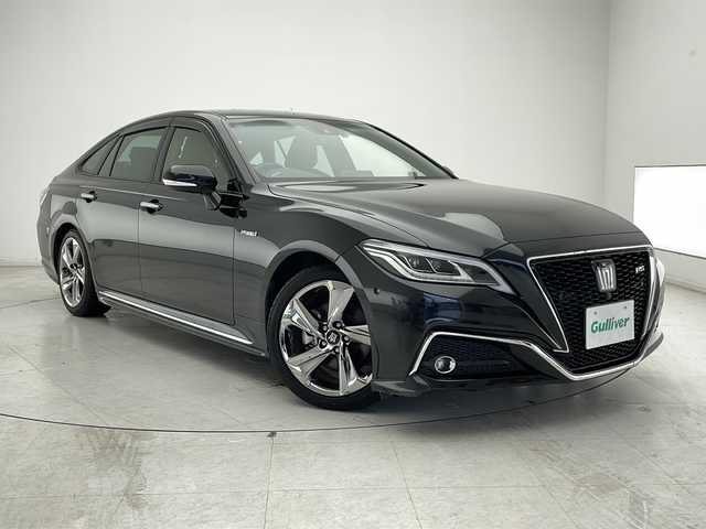 トヨタ クラウン ハイブリッド RS アドバンス 千葉県 2019(令1)年 3.4万km プレシャスブラックパール トヨタセーフティセンス/（プリクラッシュセーフティ　レーンキープアシスト　レーダークルーズコントロール　標識認識機能　コーナーセンサー　オートマチックハイビーム）/純正メモリナビ/（フルセグ/Bluetooth/CD/DVD/ブルーレイ//USB/Miracast）/バックカメラ/ビルトインETC/ドライブレコーダー（前のみ）/ヘッドアップディスプレイ/ブラインドスポットモニター/アイドリングストップ/ハーフレザーシート/シートメモリー/パドルシフト/スマートキー/プッシュスタート/LEDヘッドライト/フォグライト/電動格納ミラー/純正フロアマット/純正サイドバイザー/W＋サイド＋カーテンエアバッグ/純正18インチアルミホイール