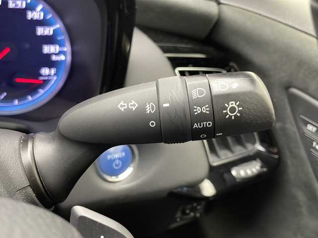トヨタ クラウン ハイブリッド RS アドバンス 千葉県 2019(令1)年 3.4万km プレシャスブラックパール トヨタセーフティセンス/（プリクラッシュセーフティ　レーンキープアシスト　レーダークルーズコントロール　標識認識機能　コーナーセンサー　オートマチックハイビーム）/純正メモリナビ/（フルセグ/Bluetooth/CD/DVD/ブルーレイ//USB/Miracast）/バックカメラ/ビルトインETC/ドライブレコーダー（前のみ）/ヘッドアップディスプレイ/ブラインドスポットモニター/アイドリングストップ/ハーフレザーシート/シートメモリー/パドルシフト/スマートキー/プッシュスタート/LEDヘッドライト/フォグライト/電動格納ミラー/純正フロアマット/純正サイドバイザー/W＋サイド＋カーテンエアバッグ/純正18インチアルミホイール