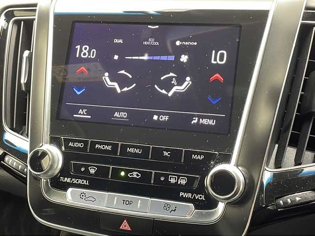 トヨタ クラウン ハイブリッド RS アドバンス 千葉県 2019(令1)年 3.4万km プレシャスブラックパール トヨタセーフティセンス/（プリクラッシュセーフティ　レーンキープアシスト　レーダークルーズコントロール　標識認識機能　コーナーセンサー　オートマチックハイビーム）/純正メモリナビ/（フルセグ/Bluetooth/CD/DVD/ブルーレイ//USB/Miracast）/バックカメラ/ビルトインETC/ドライブレコーダー（前のみ）/ヘッドアップディスプレイ/ブラインドスポットモニター/アイドリングストップ/ハーフレザーシート/シートメモリー/パドルシフト/スマートキー/プッシュスタート/LEDヘッドライト/フォグライト/電動格納ミラー/純正フロアマット/純正サイドバイザー/W＋サイド＋カーテンエアバッグ/純正18インチアルミホイール
