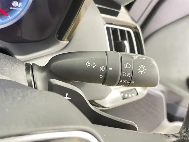 トヨタ クラウン ハイブリッド RS アドバンス 千葉県 2019(令1)年 3.4万km プレシャスブラックパール 禁煙車/トヨタセーフティセンス/・レーダークルーズコントロール/・ブラインドスポットモニター/・ヘッドアップディスプレイ/・プリクラッシュセーフティ/・プリクラッシュセーフティブレーキ/・クリアランスソナー/・パーキングアシスト/純正メモリナビ/・CD/DVD/USB/Bluetooth/フルセグTV/・バックカメラ/・ビルトインETC/皮巻きステアリング/・ステアリングスイッチ/・ステアリングヒーター/ハーフレザーシート/・D席メモリ付きパワーシート/MT付きAT/純正フロアマット/純正18インチAW/オートライト/・オートマチックハイビーム/・LEDヘッドライト/・LEDフォグランプ