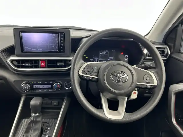 トヨタ ライズ G 愛知県 2019(令1)年 2.3万km レーザーブルークリスタルシャイン トヨタセーフティセンス/・プリクラッシュセーフティ/・ブラインドスポットモニター/・クリアランスソナー/・リアクロストラフィックアラート/・先行者発進/・オートマチックハイビーム/純正7インチSDナビ/・フルセグTV/・Bluetooth/・HDMI/・CD/DVD/・AM/FM/・HDMI/USBポート/ステアリングリモコン/バックカメラ/ドライブレコーダー/ETC/純正16インチAW/純正LEDヘッドライト/純正フロアマット