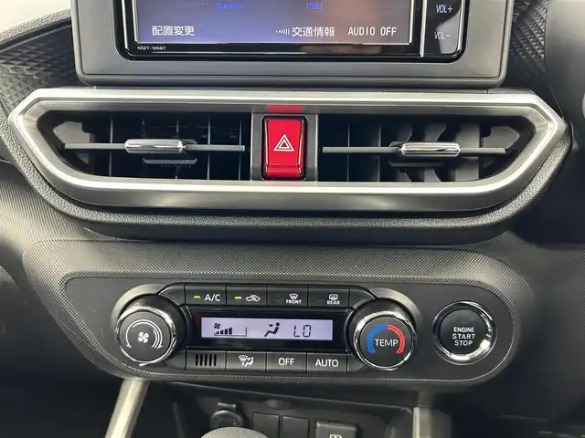 トヨタ ライズ G 愛知県 2019(令1)年 2.3万km レーザーブルークリスタルシャイン トヨタセーフティセンス/・プリクラッシュセーフティ/・ブラインドスポットモニター/・クリアランスソナー/・リアクロストラフィックアラート/・先行者発進/・オートマチックハイビーム/純正7インチSDナビ/・フルセグTV/・Bluetooth/・HDMI/・CD/DVD/・AM/FM/・HDMI/USBポート/ステアリングリモコン/バックカメラ/ドライブレコーダー/ETC/純正16インチAW/純正LEDヘッドライト/純正フロアマット
