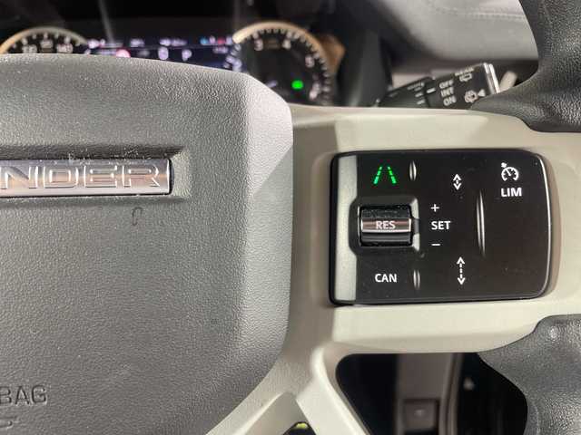 ランドローバー ランドローバー ディフェンダー 110 福岡県 2022(令4)年 2.3万km 黒 純正ナビ/バーチャルコックピット/背面タイヤ(ハードカバー)/サイドステップ/Bluetooth/AndroidAuto/ＡｐｐｌｅＣａｒＰｌａｙ/全方位カメラ/コーナーセンサー/クルーズコントロール/ＵＳＢ/ＵＳＢタイプＣ/ブラインドスポットモニター/純正アルミニウム/純正ドライブレコーダー/プッシュスタート/スマートキー/Ｗ+サイドエアバッグ/バイキセノンヘッドライト