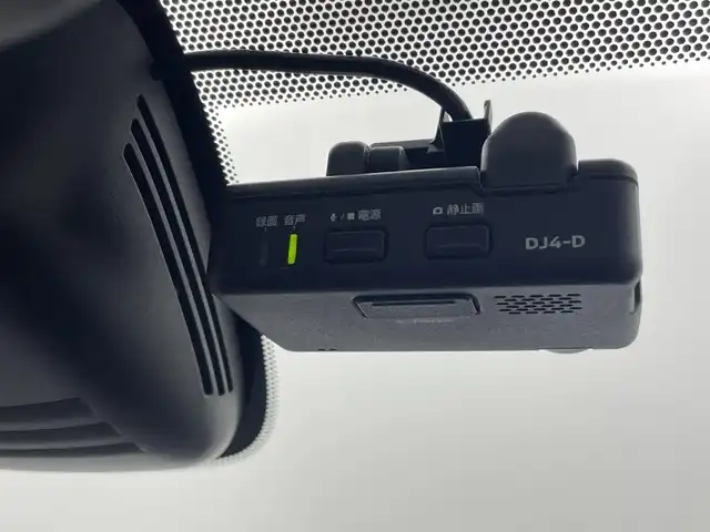 日産 セレナ e-パワー オーテック セーフティPKG 熊本県 2020(令2)年 4.9万km 青 純正ナビ（ＣＤ・ＤＶＤ・フルセグ・ＢＴ・ＵＳＢ・ｉｐｏｄ）/全周囲カメラ　/前方ドライブレコーダー　/ＥＴＣ　/両側パワースライドドア　/フリップダウンモニター　/レーダークルーズコントロール　/ルーフキャリア/純正フロアマット/純正１６インチAW/オートライト/LEDヘッドライト/スマートキー/プッシュスタート/スペアキー1本