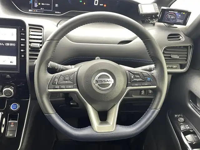 日産 セレナ e-パワー オーテック セーフティPKG 熊本県 2020(令2)年 4.9万km 青 純正ナビ（ＣＤ・ＤＶＤ・フルセグ・ＢＴ・ＵＳＢ・ｉｐｏｄ）/全周囲カメラ　/前方ドライブレコーダー　/ＥＴＣ　/両側パワースライドドア　/フリップダウンモニター　/レーダークルーズコントロール　/ルーフキャリア/純正フロアマット/純正１６インチAW/オートライト/LEDヘッドライト/スマートキー/プッシュスタート/スペアキー1本