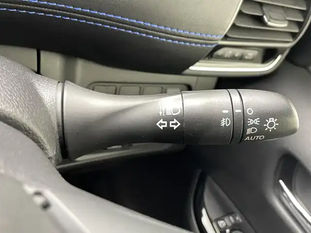 日産 セレナ e-パワー オーテック セーフティPKG 熊本県 2020(令2)年 4.9万km 青 純正ナビ（ＣＤ・ＤＶＤ・フルセグ・ＢＴ・ＵＳＢ・ｉｐｏｄ）/全周囲カメラ　/前方ドライブレコーダー　/ＥＴＣ　/両側パワースライドドア　/フリップダウンモニター　/レーダークルーズコントロール　/ルーフキャリア/純正フロアマット/純正１６インチAW/オートライト/LEDヘッドライト/スマートキー/プッシュスタート/スペアキー1本